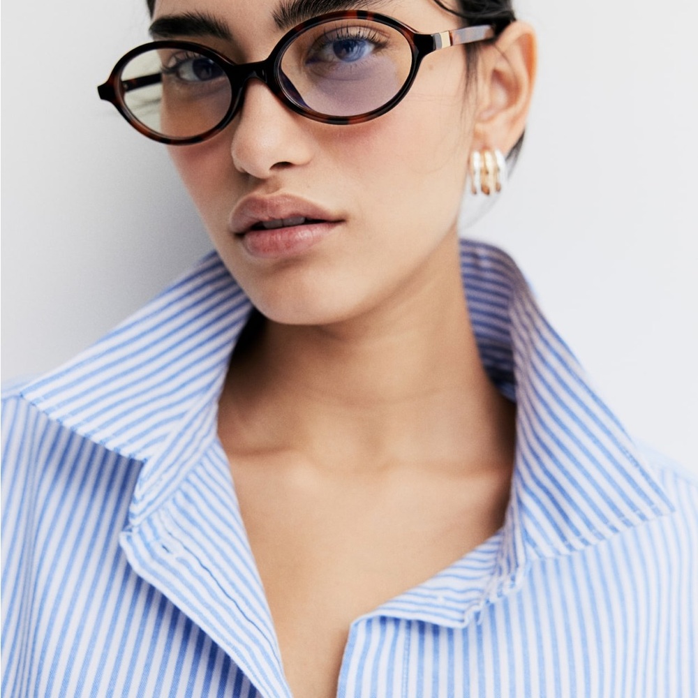 H&M Button Down - Picture 4 of 9